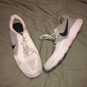 Nike Revolution 3 Running sneaker